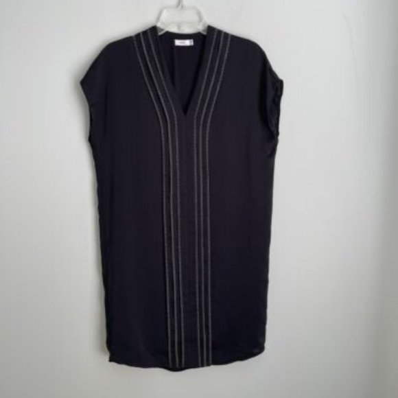 Vince Black Embroidered V-Neck Boxy Shift Dress - Picture 1 of 5
